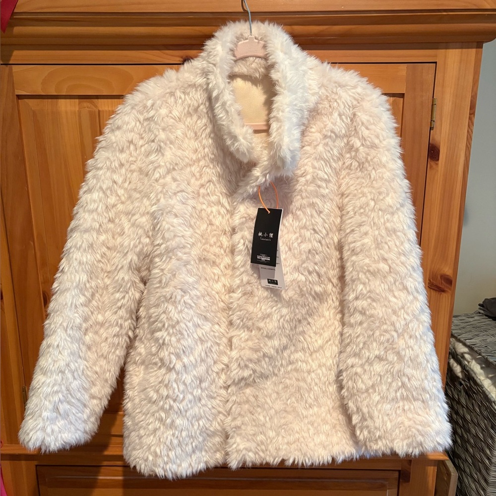 NWT Faux Fur Jacket size medium